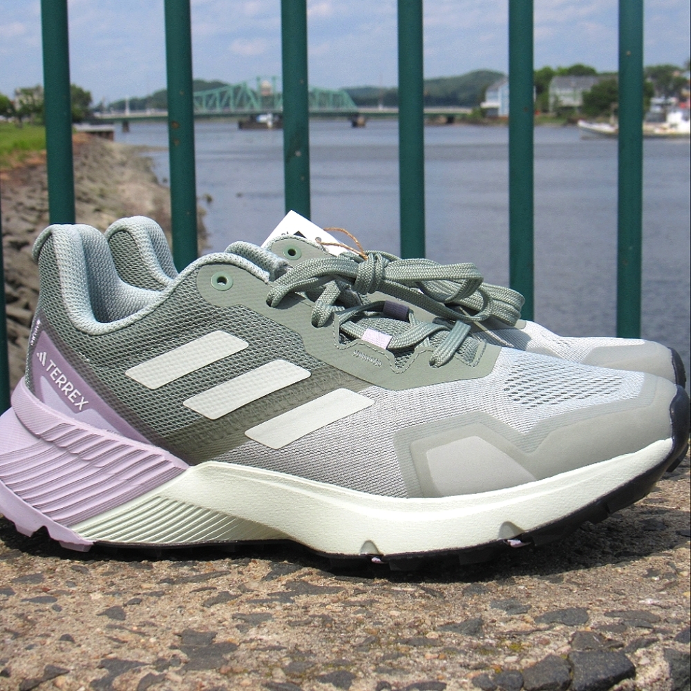 Adidas - Picture 3 of 11